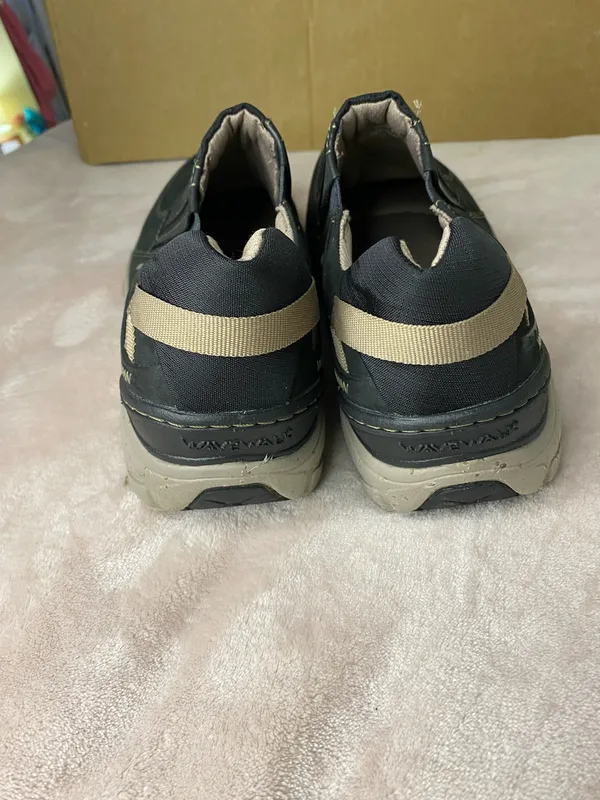 Clarks Wave walk Waterproof Women Shoes Size 10 - Image 3