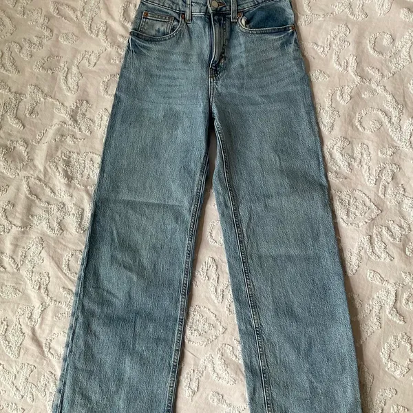 H&M high waist wide leg jean - Image 2