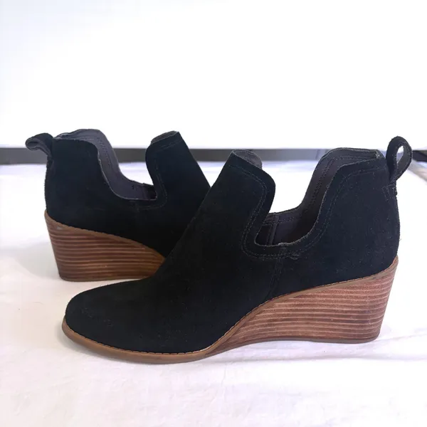 TOMS Kallie Black Suede Side‎ Cutout Wedge Ankle Booties Womens 9.5 - Image 2