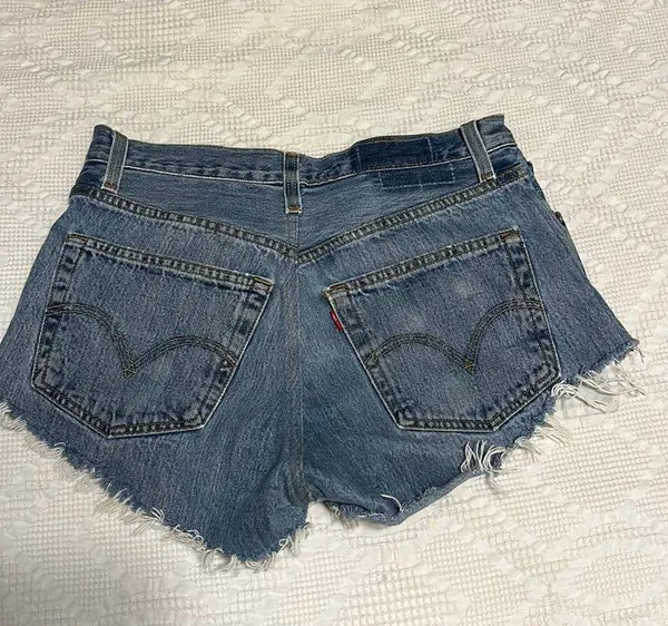 Levi’s Shorts - Image 2