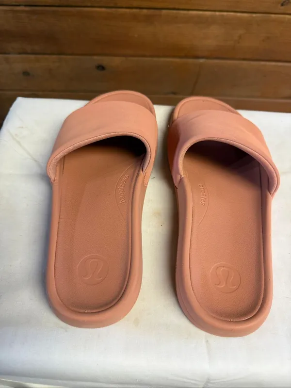 Lululemon Restfeel Slide sandals Sedona Sunset Sz 7 - Image 3