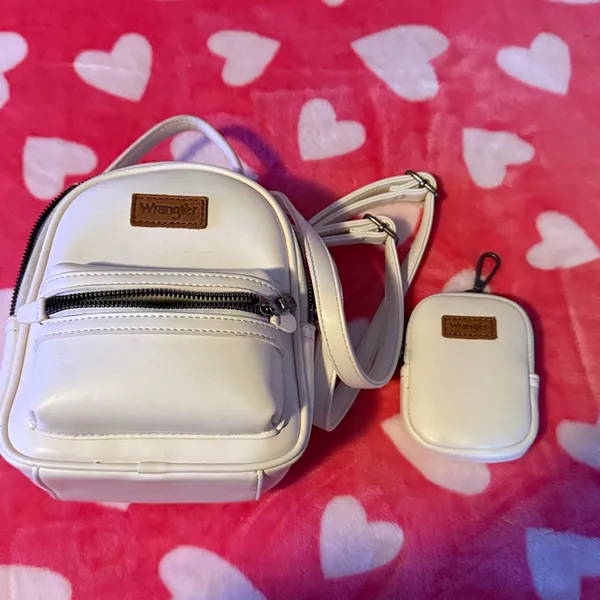 Wrangler Cream Mini Backpack - Image 5