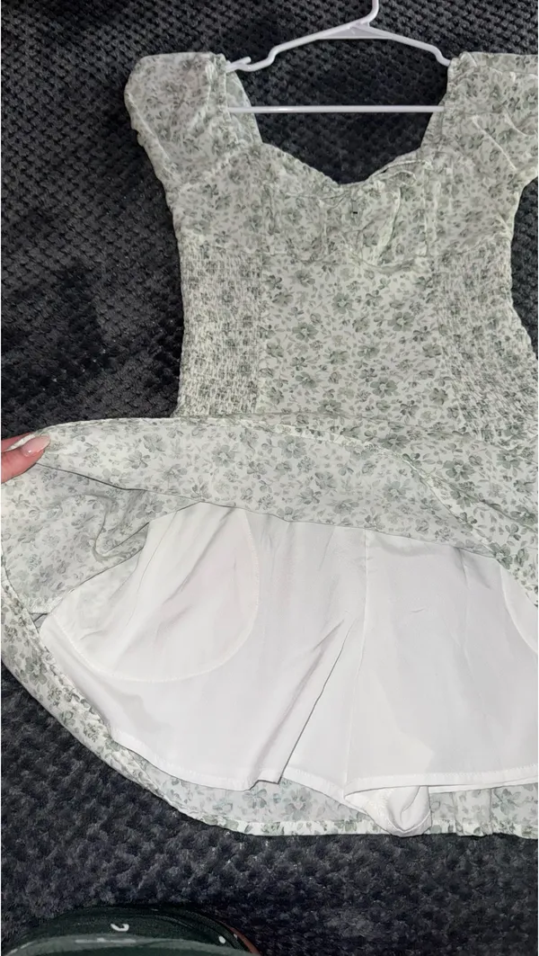 Hollister Maxi Dress Floral - Image 5