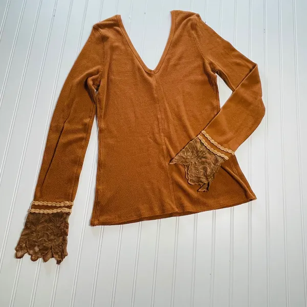 Free People Vintage Crafty Cuff Thermal Top Yellow Gold Rust Lace Cuffs‎ - Image 6
