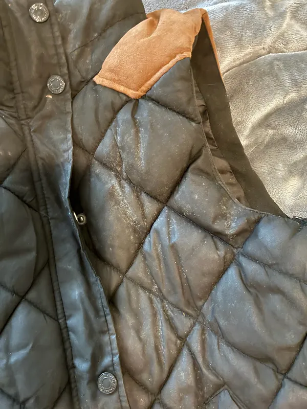 H&M L.O.G.G. (Label of Graded Goods) Women's Diamond Quilted Puffer Vest - Image 3