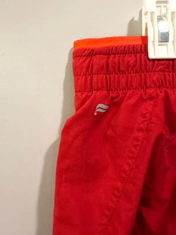 Fabletics Breathe Mid-Rise Run Shorts 3.5” Lipstick Red - Image 7