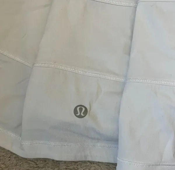 White Lululemon pace rival skirt with built in shorts - Image 3