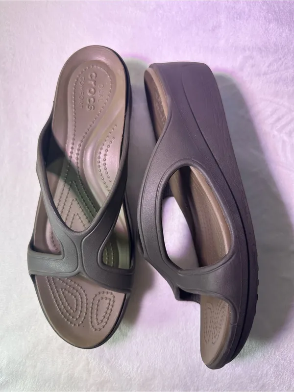 CROCS Women's Wedge Slide Sandal in Olive - Image 6