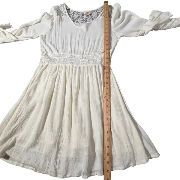 True Destiny Mini Dress Womens Medium Ivory Boho Lace Bell Sleeve Crochet‎ Gauze - Image 6