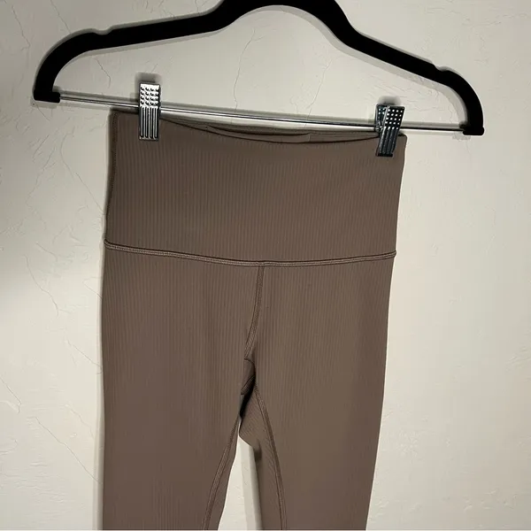 Lululemon Wunder Train High-Waisted‎ Ribbed 28’ Leggings - Image 5