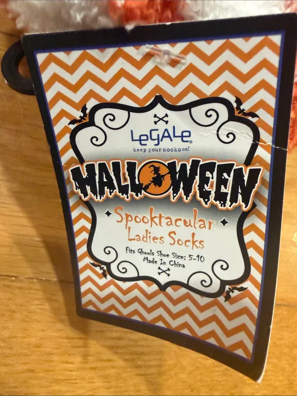NWT Legale Halloween ladies socks size 5-10. - Image 2