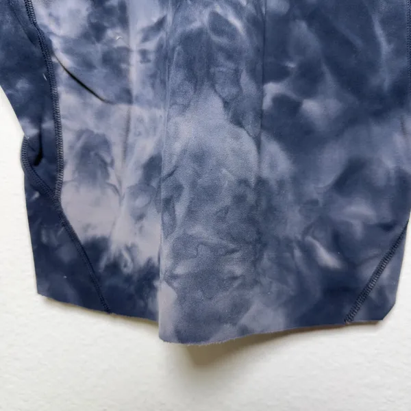 Lululemon Women Align Tee Top 4 Diamond Dye Lunar Rock True Navy Cropped T-Shirt - Image 3