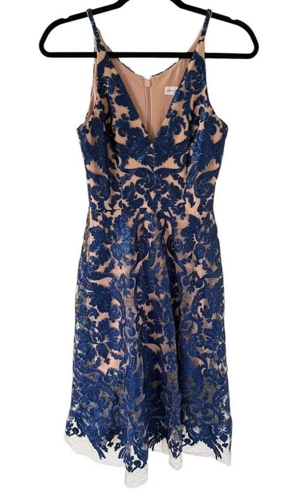 Dress the Population Blair Dress in Navy/Nude - Image 9