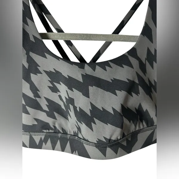 Lululemon Energy Bra Medium Support B–D Cup Voltage‎ Graphite Grey Black Size 6 - Image 5