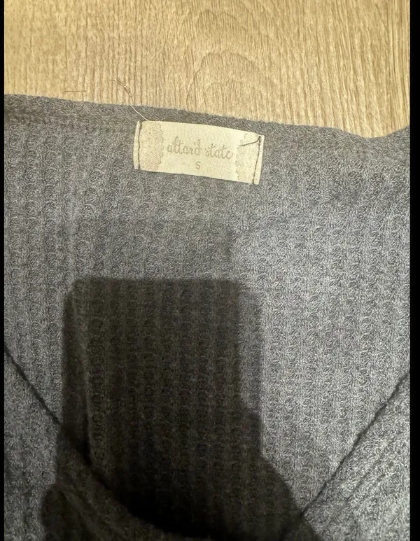 Altar’d state cardigan  - Image 3