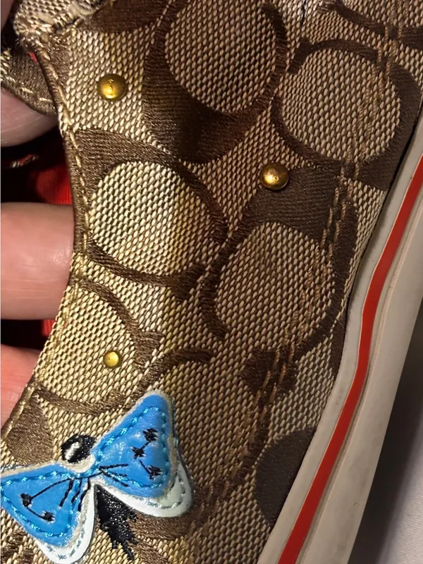 Vintage Coach Signature C Sneaker Shoes Bug Butterfly Patch Size 9B - Image 5