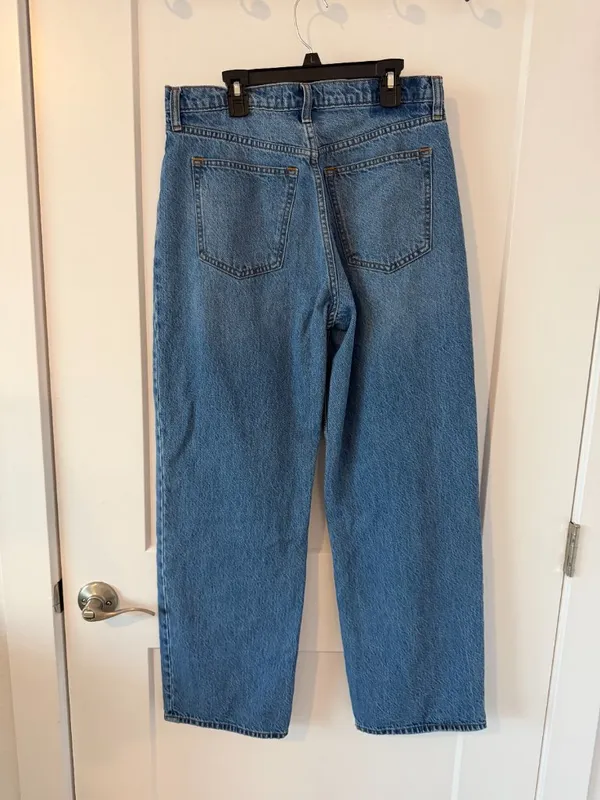 Abercrombie & Fitch The Loose High Rise Jeans – Size 8 Regular - Image 3