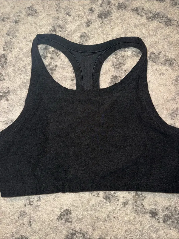 Vuori Women’s Elevation Racer Sports Bra – VW1199 - Image 3