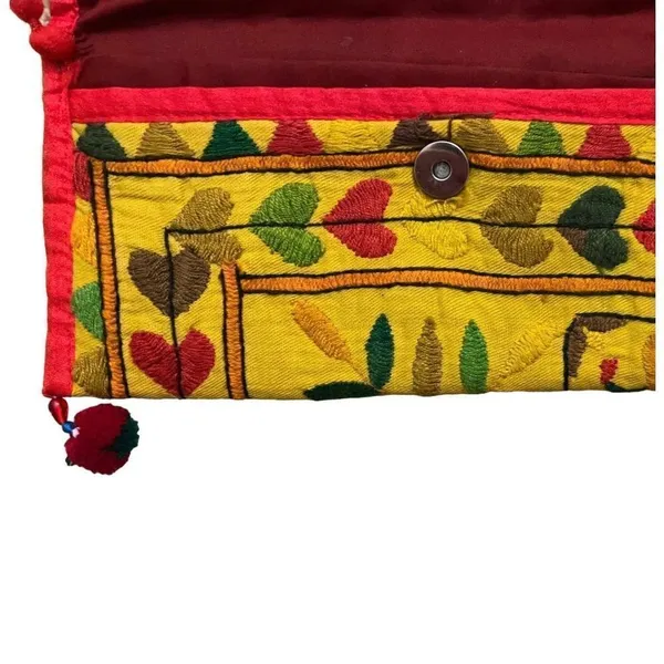 Embroidered Indian Crossbody Sling Purse - Image 6