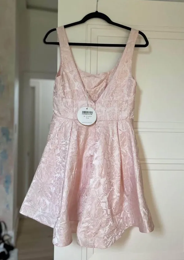 Brand new selfie Leslie dress - Image 2