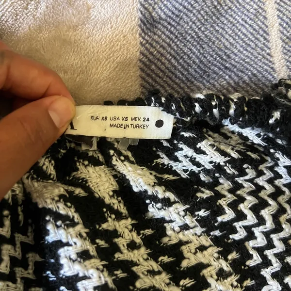 Zara Short pinafore-style dress black and white houndstooth - Image 9