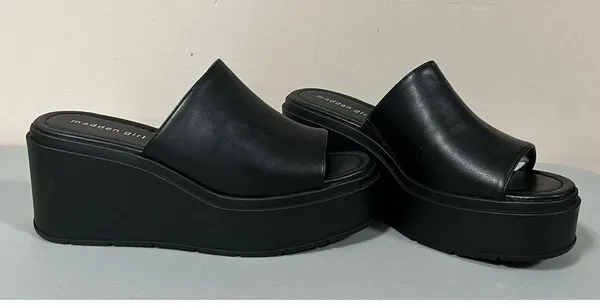 Steve Madden Black ‘Wiindy’ Leather Peep-Toe Open-Toe Chunky Platform Slides Heels Sandals Shoes Size 9 🥀 - Image 4