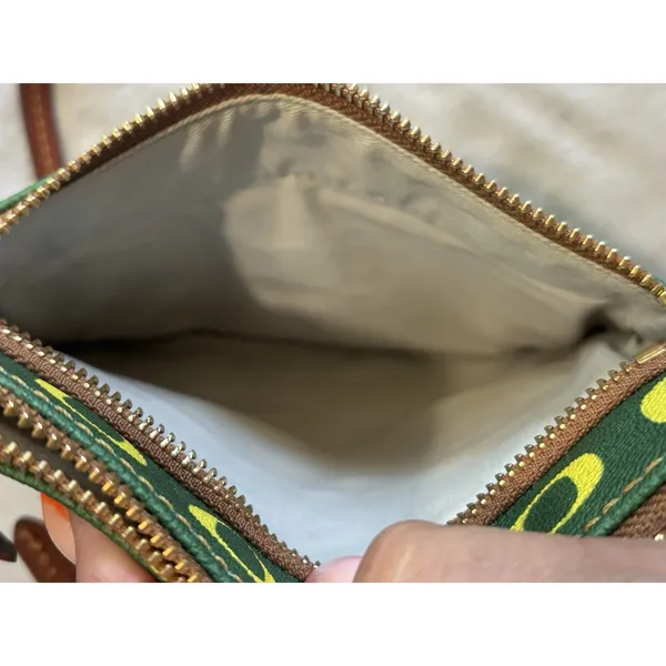 Dooney & Bourke Oregon Ducks College Print Crossbody Bag Logo Green/Yellow‎ Zip - Image 4