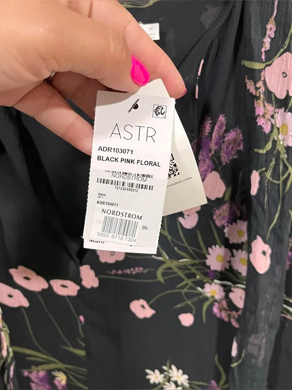 NWT ASTR The Label Tie-Neck Ruffled Floral Midi Dress M modest - Image 5