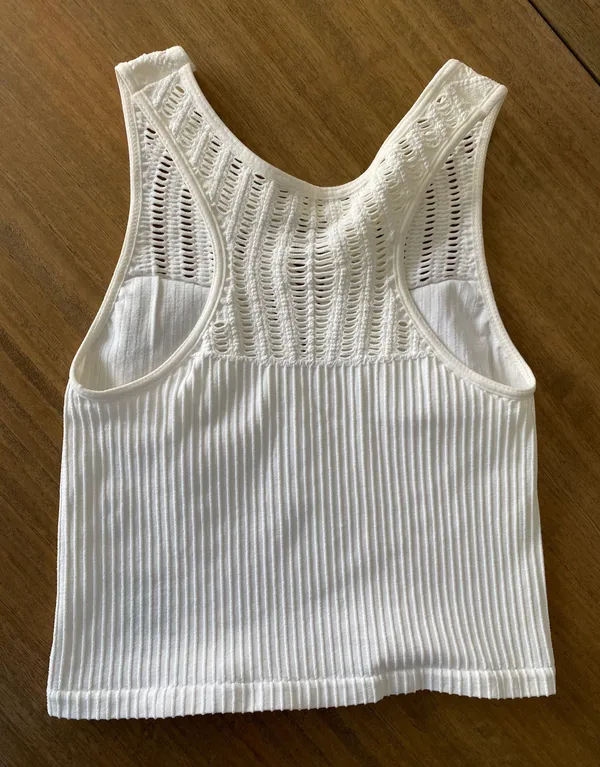 White crochet crop top - Image 2