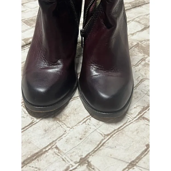 FRYE Jenny Shield Short Leather Heeled Moto Boots 9.5 Red FLAW - Image 9