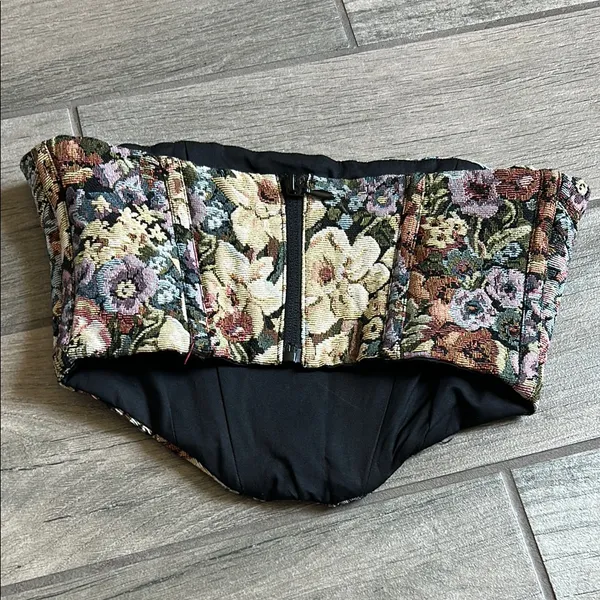 Mistress Rocks Floral Patterned Women's Top - Image 2