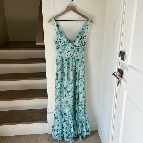 ASTR The Label Kelby Maxi Dress in Green Blue Floral - Small - Image 4