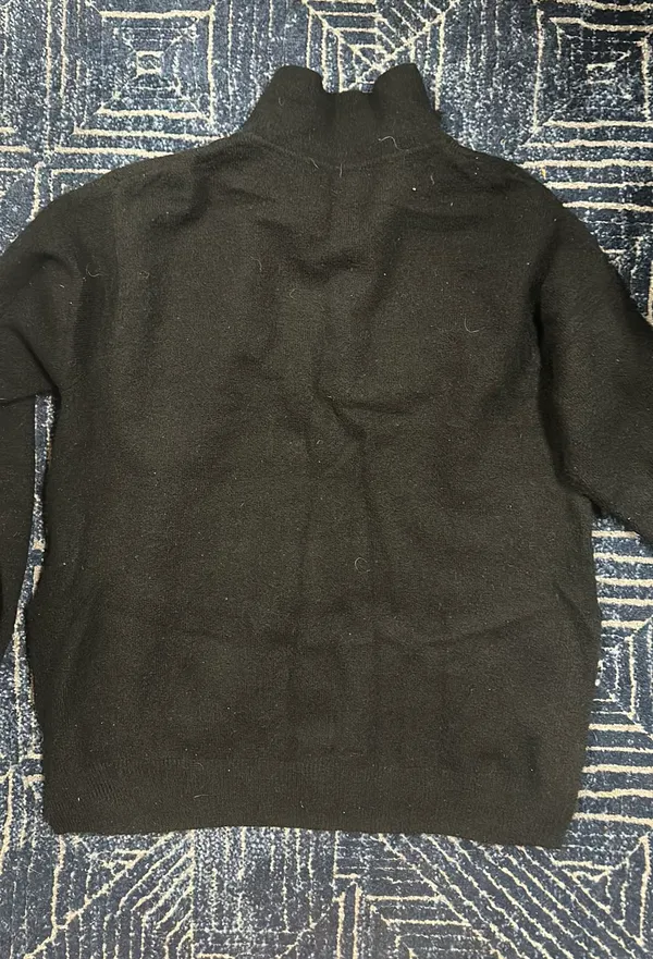 H&M Sweater - Image 3