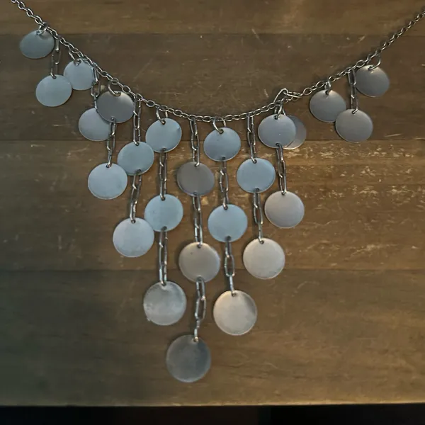 Vintage silver tone pyramid bib necklace - Image 4