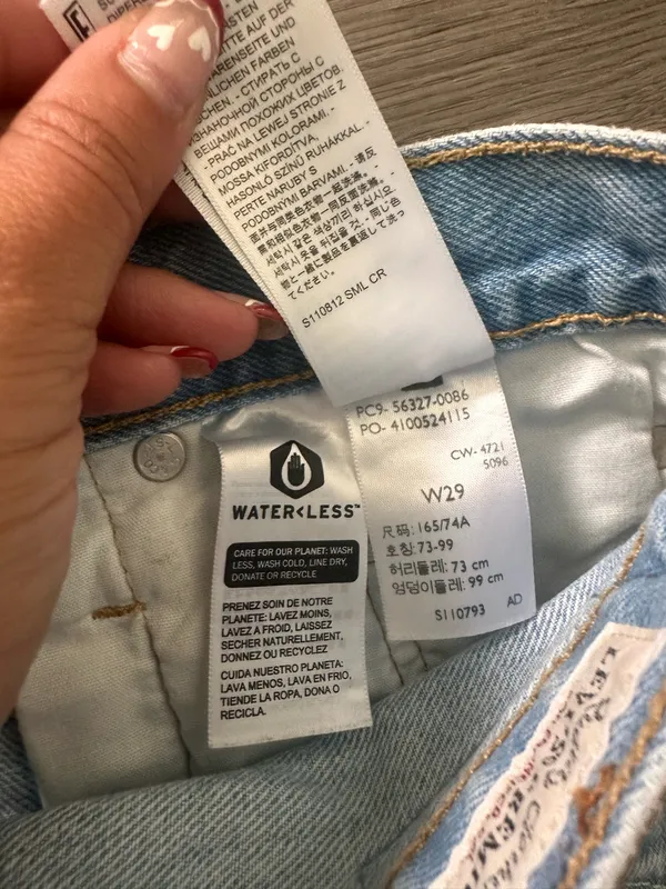 Levi’s 501 Light Wash Denim Shorts - Image 3