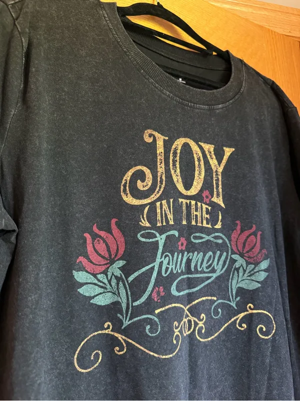 Maurices Joy In The Journey Graphic Tee T-Shirt Black Charcoal Oversized Medium - Image 2