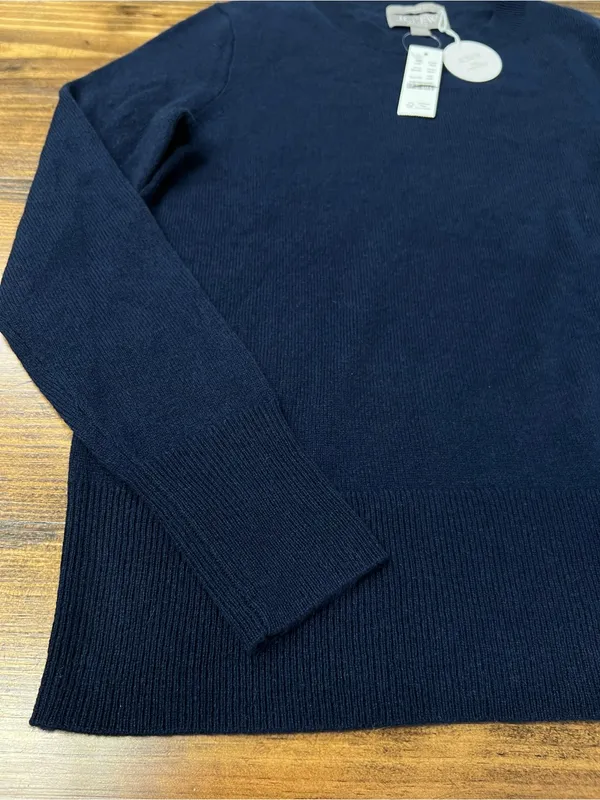 J. Crew Cashmere classic-fit crewneck sweater in Navy Blue Size XXS NWT - Image 9