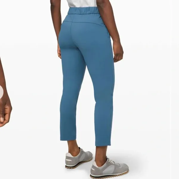 Lululemon On the Fly 7/8 Pant -‎ Size 4 either code blue or petrol blue pants - Image 3