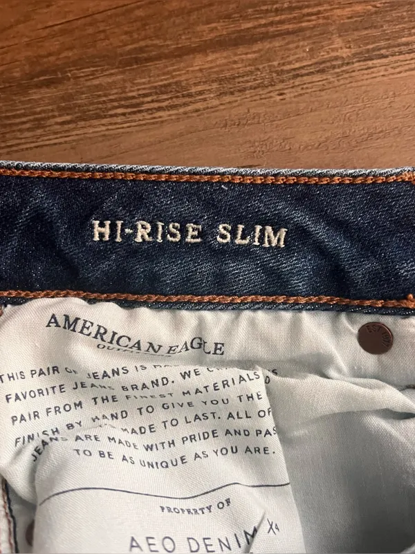 American Eagle Distressed Hi Rise Slim Jeans Size 10 - Image 7