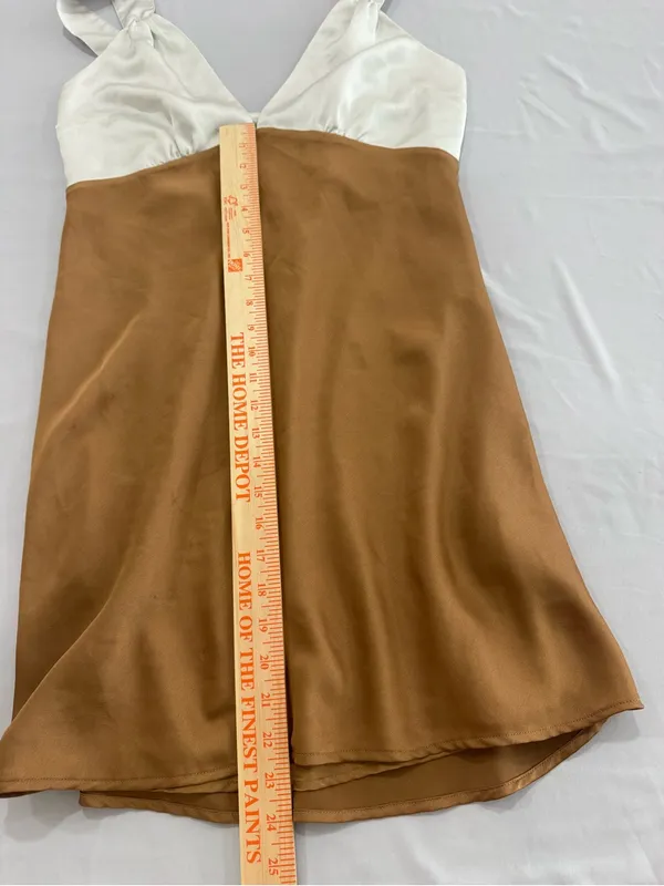 Abercrombie satin mini dress‎ Size Medium - Image 6