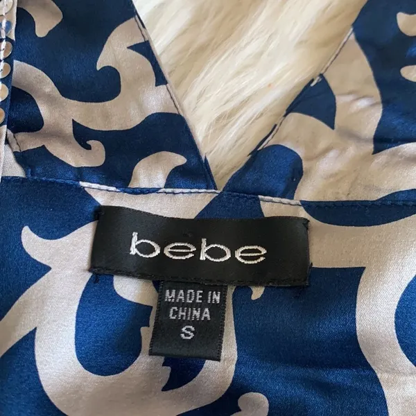 Vintage Y2K Bebe Blue Silver Sequin Silk V-Neck Blouse Tie Back Small - Image 9