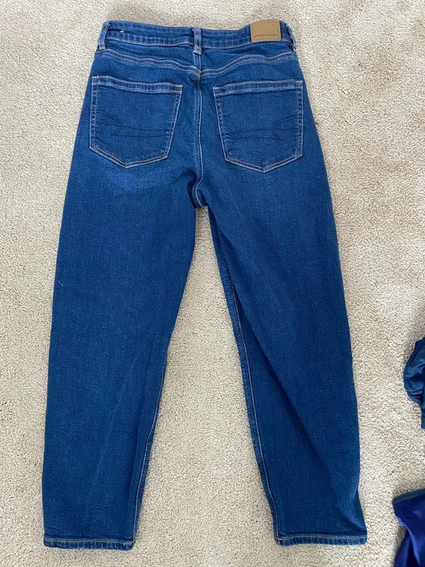 Dark Wash American Eagle Mom Jeans Stretch - Image 4