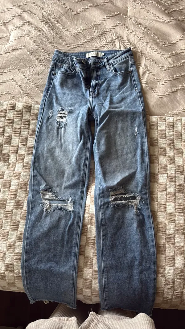 Hidden Jeans - Image 4