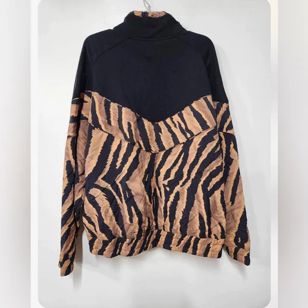 Free People Movement Walk The Line Pullover Size L. $198. B22 - Image 4