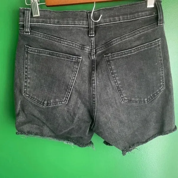 CLEARANCE Gap Cutoff Black Denim Jean Shorts‎ 00 24 Hugh Rise 4” EUC Button Fly - Image 3