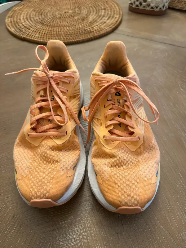 Salomon Running Shoes - Image 2