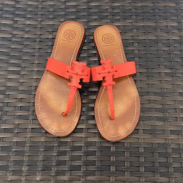Tory Burch Tong Poppy Coral Sandals - Image 2