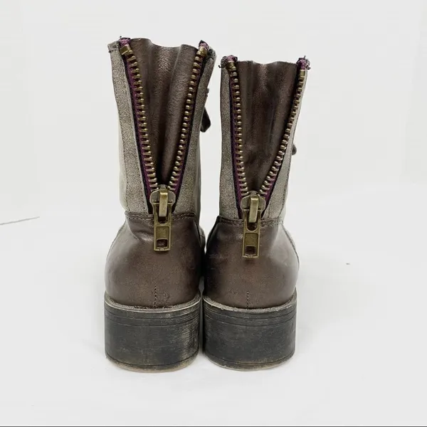 Madden Girl Mistley Grey Distressed Faux Leather Combat Ankle Boots - Image 3