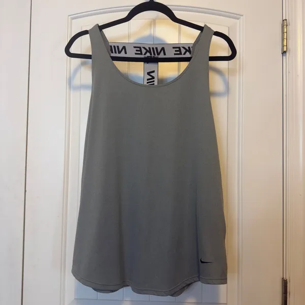 Nike Womens Shirt EUC XL Dri-FIT T-Back Training Tank Top Athleisure Workout Gym - Image 2
