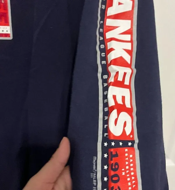 Majestic blue long sleeve yankee shirt in large - Image 2
